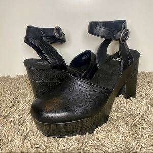 NEW White Mountain Clog Platforms